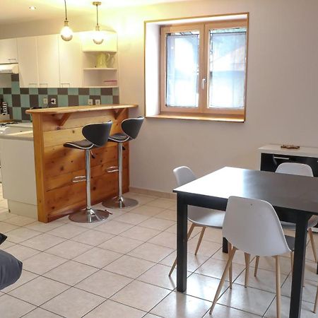 Appartement calme à 5 min de St Jean de Maurienne Montricher-Albanne Buitenkant foto